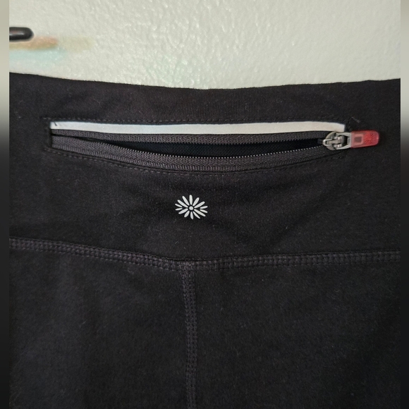 Tangerine Black Leggings Size Medium - Picture 4 of 6